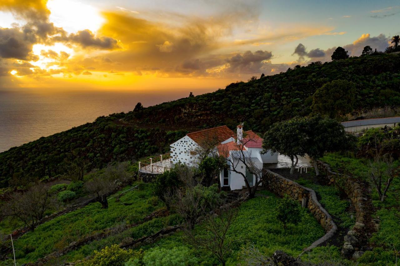 "Villa Servanda " - Relax, Nature, Wide Views Of The Sea And A Starry Sky Puntagorda  Exterior photo